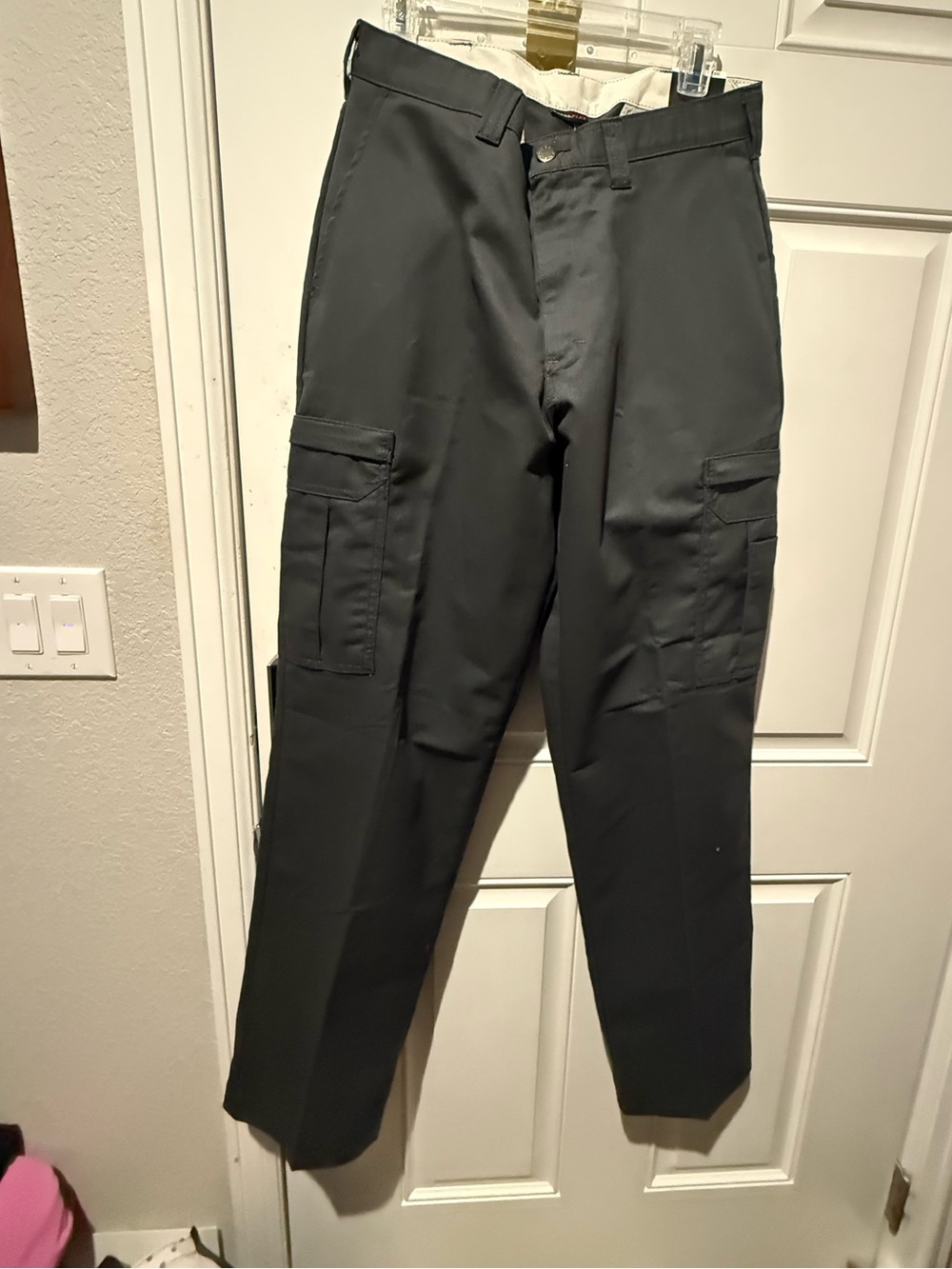 NWT Dickey 32/34 Men's Black Cargo Pants - Versatile Utility Trousers